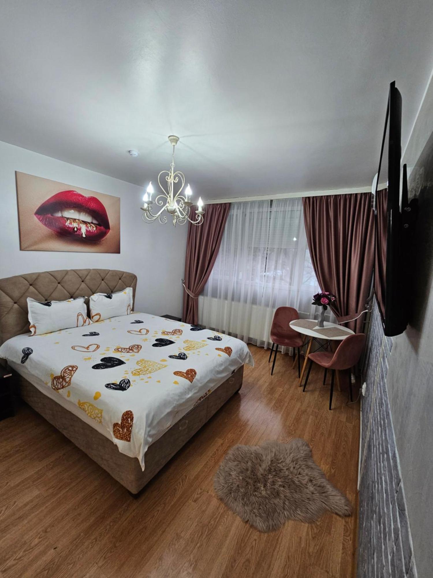 Chic Apartment- Place To Remember Galaţi Eksteriør billede