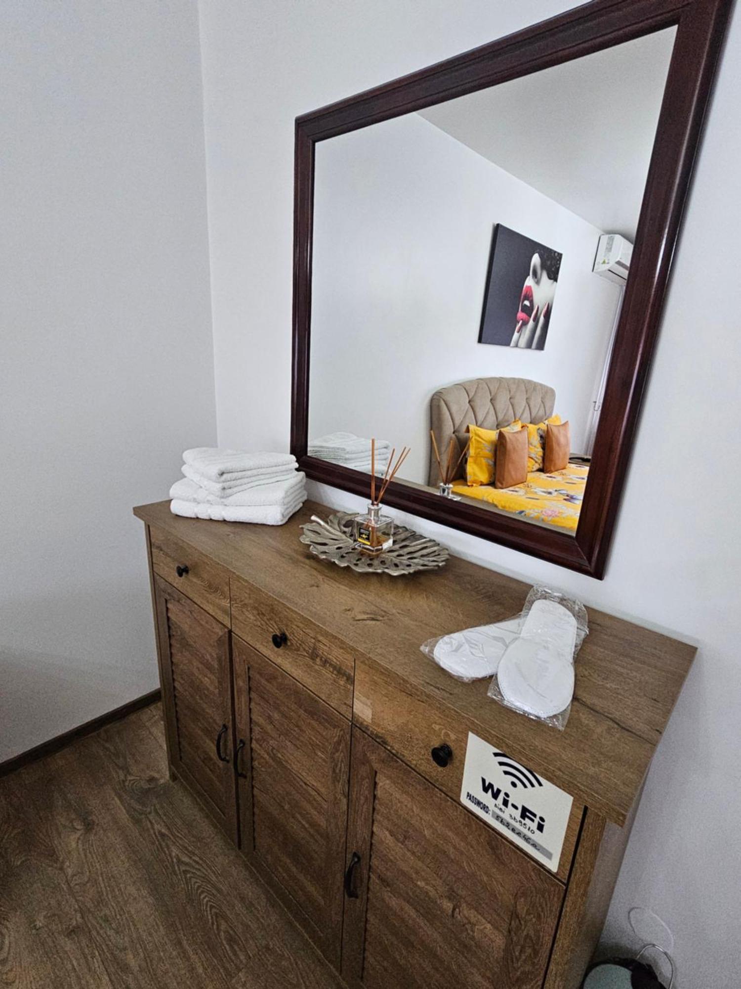 Chic Apartment- Place To Remember Galaţi Eksteriør billede